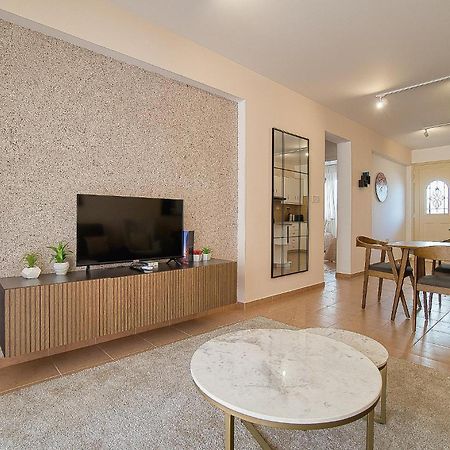 Royal Seacrest F G6 Apartment Paphos Bagian luar foto